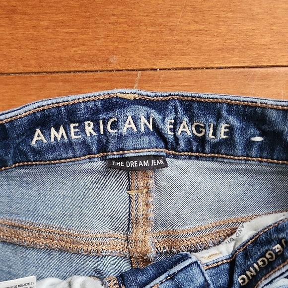 American Eagle Outfitters Skinny Blue Jeans with Distressed Style - Picture 2 of 4